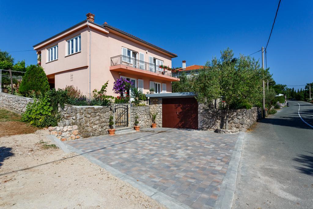 Apartmani Anica Risika Exterior photo